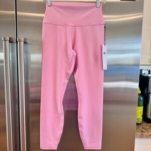 NWT Alo 7/8 Airlift High Waist Legging in Sweet Pink , Brand New Yoga Pants